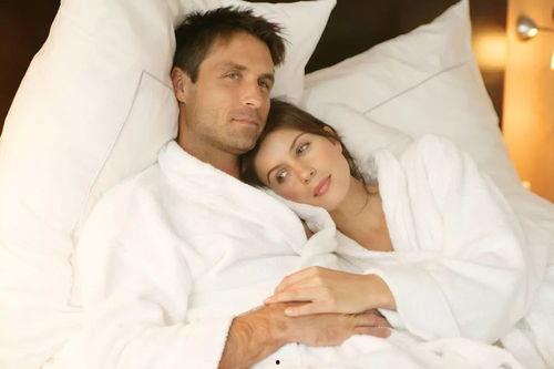 国产夫妻做爱,私密生活瞬间记录  第3张